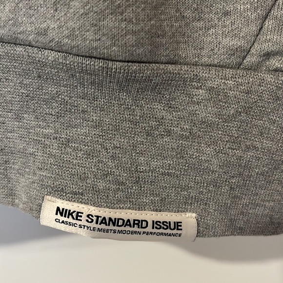 Nike Loose Fit Hoodie - Picture 3 of 6